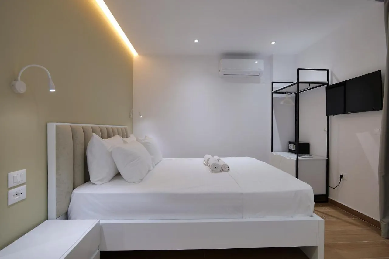 Adora'S View Hotel Саранда 3*,  Албания
