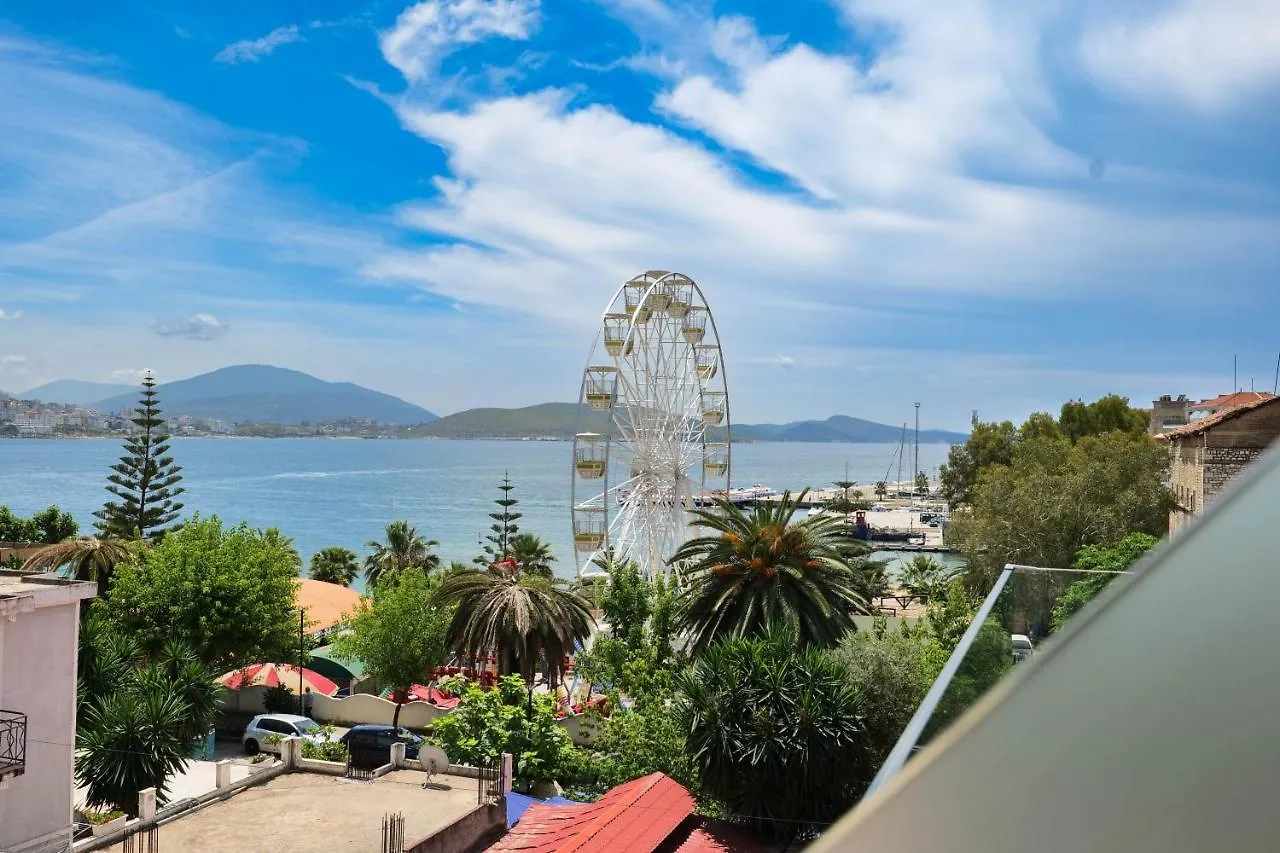 Adora'S View Hotel Саранда