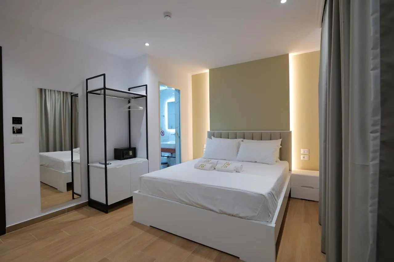 Adora'S View Hotel Саранда Албания
