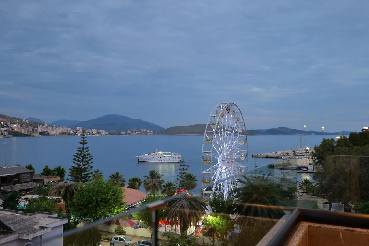 Adora'S View Hotel Саранда