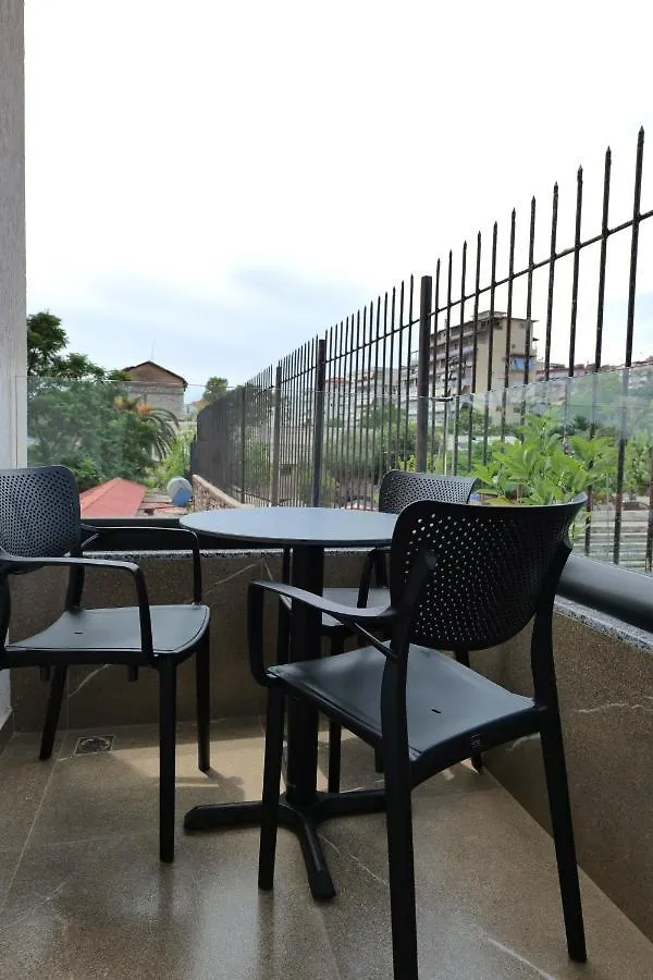 Adora'S View Hotel Saranda Albanie