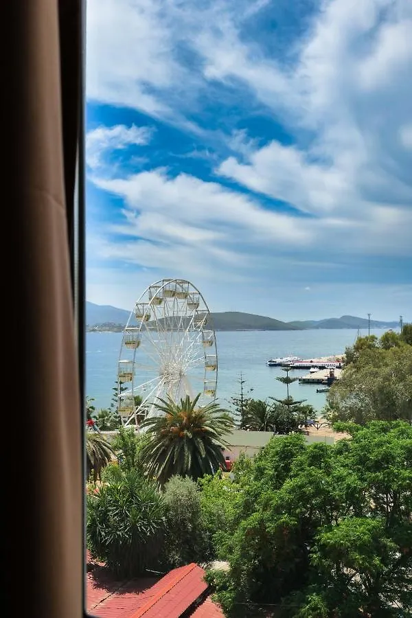 Adora'S View Hotel Saranda 3*,