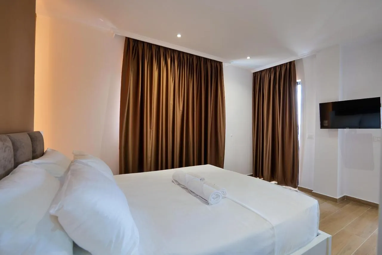 Adora'S View Hotel Saranda