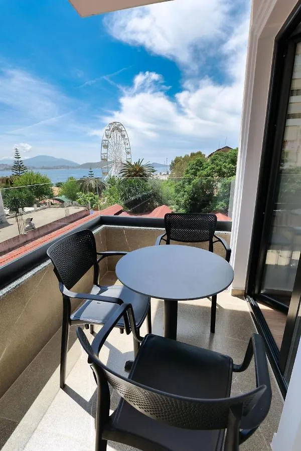Adora'S View Hotel Saranda 3*,
